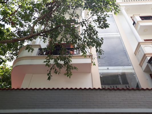 Nhà mặt tiền bán
